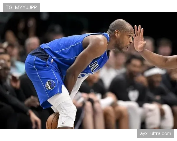 米德尔顿突破制造空间提升球队关键时刻得分效率