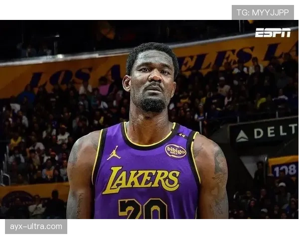 艾顿利用高位挡拆拉开空间提升内线得分效率明显